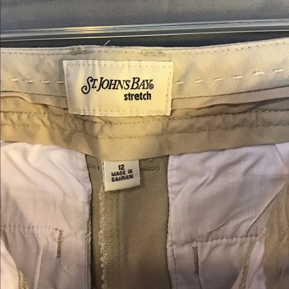 ST JOHN’S BAY STRETCH  women’s capris sz 12  khaki - Picture 7 of 8